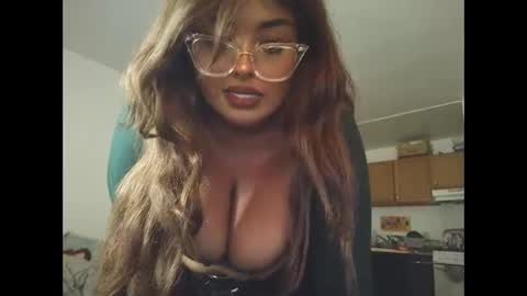 Snapshot of siminfox chatting on 24, 10, 2025 Simin Fox online show from 24, 10, 2025