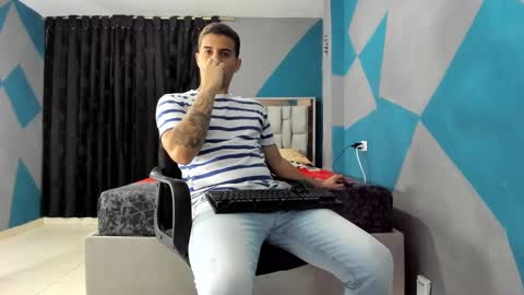 Snapshot of simonkeler chatting on 3, 12, 2024 SIMON KELER online show from 3, 12, 2024