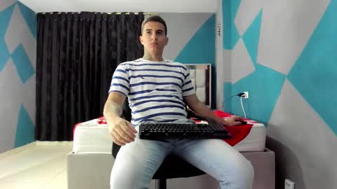 Snapshot of simonkeler chatting on 3, 1, 2025 SIMON KELER online show from 3, 1, 2025