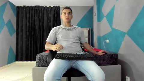 Snapshot of simonkeler chatting on 31, 1, 2025 SIMON KELER online show from 31, 1, 2025