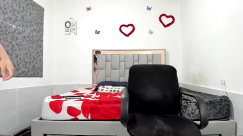 Snapshot of simonkeler chatting on 7, 10, 2025 SIMON KELER online show from 7, 10, 2025