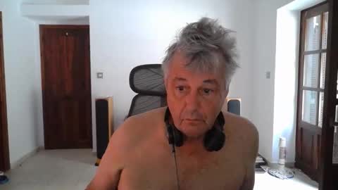 Simon online show from 15, 9, 2025