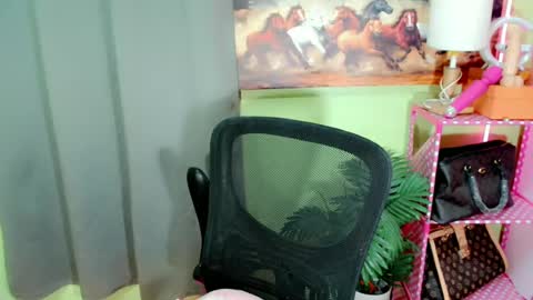 Snapshot of simplepinayx chatting on 20, 6, 2026 call me nath online show from 20, 6, 2026