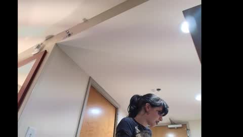 Sincerelyneon online show from 2, 2, 2026