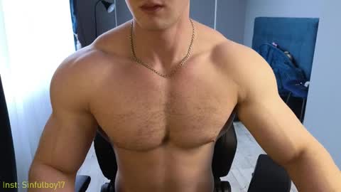 Snapshot of sinffuly chatting on 19, 4, 2026 Richard online show from 19, 4, 2026