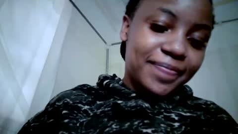 Snapshot of sinfullyyours60 chatting on 23, 7, 2026 sinfullyyours60 online show from 23, 7, 2026