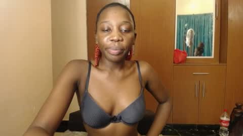 Snapshot of sinn_doll chatting on 30, 5, 2026 Elsie online show from 30, 5, 2026