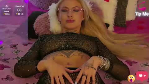 Snapshot of sinners_muse chatting on 24, 2, 2025 Sinners Muse online show from 24, 2, 2025