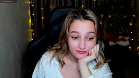 Sinty Noria online show from 12, 2, 2025