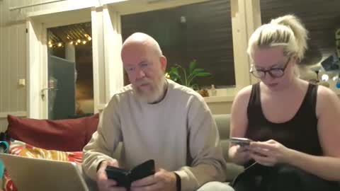 Sir Bacchus  Miss Essre online show from 5, 1, 2026