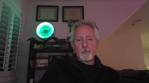 Don Roberto online show from 5, 11, 2025