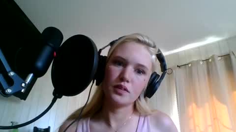Snapshot of sirentalks chatting on 21, 5, 2026 Sirentalks online show from 21, 5, 2026