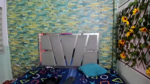 SIR RYANT online show from 5, 2, 2025