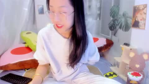 julila online show from 25, 11, 2025