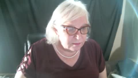 Sissy Diane online show from 5, 12, 2024