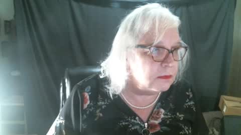 Snapshot of sissydianetx chatting on 15, 2, 2025 Sissy Diane online show from 15, 2, 2025