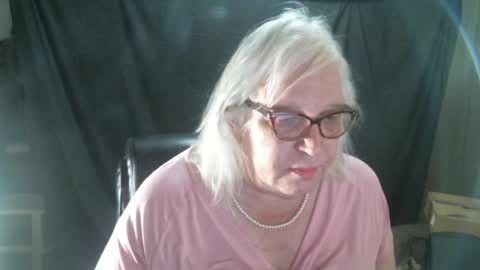 Snapshot of sissydianetx chatting on 21, 2, 2025 Sissy Diane online show from 21, 2, 2025