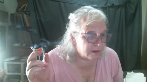 Snapshot of sissydianetx chatting on 22, 10, 2025 Sissy Diane online show from 22, 10, 2025