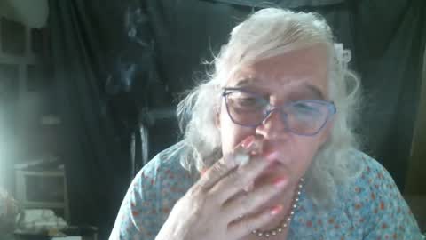 Snapshot of sissydianetx chatting on 6, 11, 2025 Sissy Diane online show from 6, 11, 2025