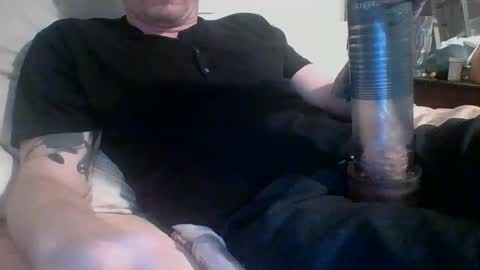 Snapshot of sitonmywhitecock chatting on 22, 3, 2026 love2cum online show from 22, 3, 2026