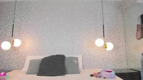 Snapshot of skailyn_angels chatting on 10, 2, 2026 SKAILYN ANGELS online show from 10, 2, 2026