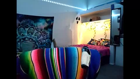 Snapshot of skankhuntrix chatting on 16, 10, 2025 SkankHUNTRx online show from 16, 10, 2025