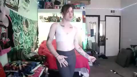 Snapshot of skankhuntrix chatting on 2, 12, 2025 SkankHUNTRx online show from 2, 12, 2025