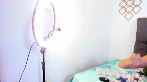 Skarleth online show from 13, 2, 2025