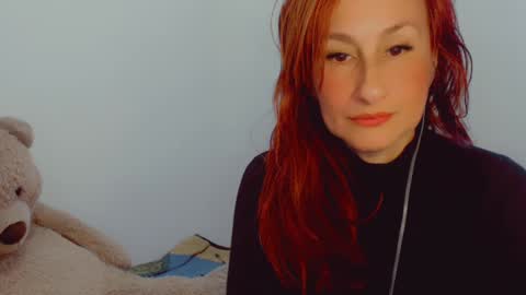 Snapshot of skarlett2072 chatting on 7, 1, 2025 Arlett online show from 7, 1, 2025