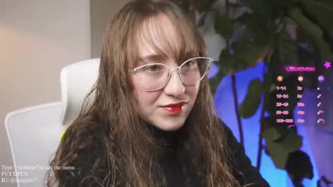 Im Scarlett  ONLINE  5pm-10pm NYC time  online show from 2, 3, 2025