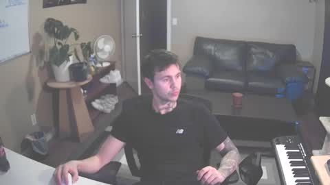Snapshot of skateboardskate chatting on 3, 12, 2024 Skateboard online show from 3, 12, 2024