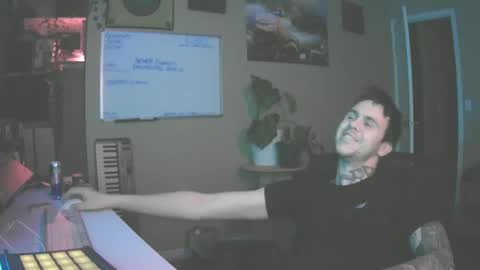 Snapshot of skateboardskate chatting on 11, 12, 2024 Skateboard online show from 11, 12, 2024