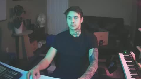 Snapshot of skateboardskate chatting on 26, 12, 2024 Skateboard online show from 26, 12, 2024