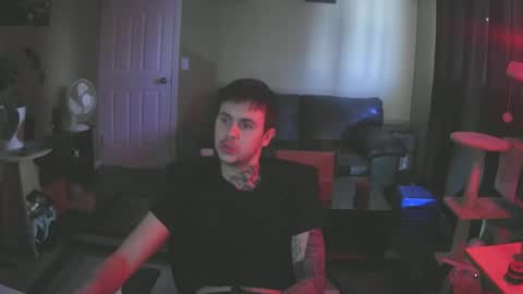 Snapshot of skateboardskate chatting on 7, 2, 2025 Skateboard online show from 7, 2, 2025