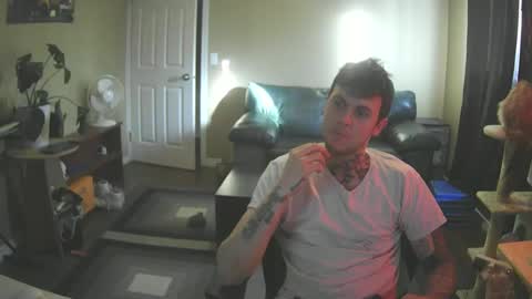 Snapshot of skateboardskate chatting on 9, 2, 2025 Skateboard online show from 9, 2, 2025