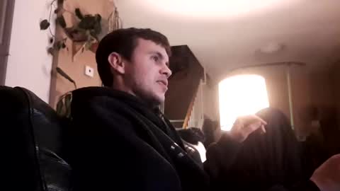 Snapshot of skateboardskate chatting on 11, 2, 2025 Skateboard online show from 11, 2, 2025