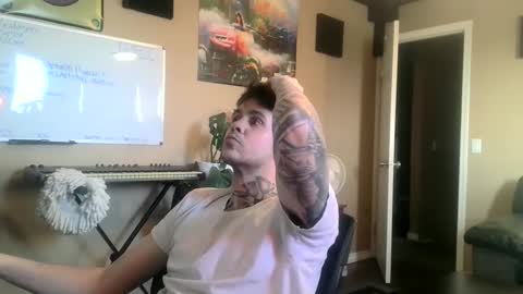 Snapshot of skateboardskate chatting on 23, 2, 2025 Skateboard online show from 23, 2, 2025