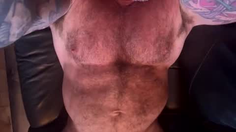 Snapshot of skimaskedbeef chatting on 23, 5, 2026 BEEF online show from 23, 5, 2026