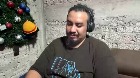 Snapshot of skinhell chatting on 22, 4, 2026 Elias online show from 22, 4, 2026