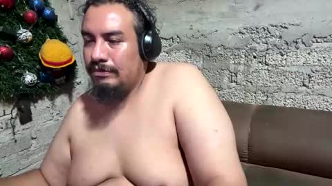 Snapshot of skinhell chatting on 23, 5, 2026 Elias online show from 23, 5, 2026