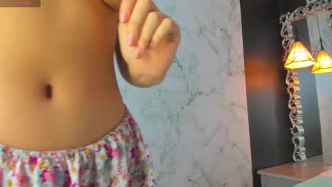 Snapshot of skinny_linda chatting on 1, 3, 2025   online show from 1, 3, 2025