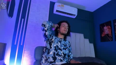 Snapshot of skinny_mac_ chatting on 17, 5, 2026 Mac online show from 17, 5, 2026