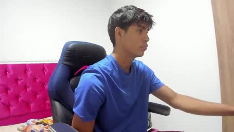 Snapshot of skinny_sam23 chatting on 16, 4, 2026 sam online show from 16, 4, 2026