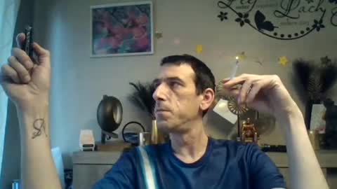 SkinnyBigCock2 online show from 4, 1, 2025