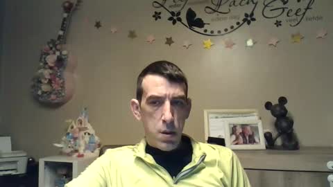 SkinnyBigCock2 online show from 17, 3, 2026