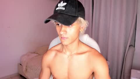 Snapshot of skinnydreamer chatting on 23, 9, 2025 skinnydreamer online show from 23, 9, 2025