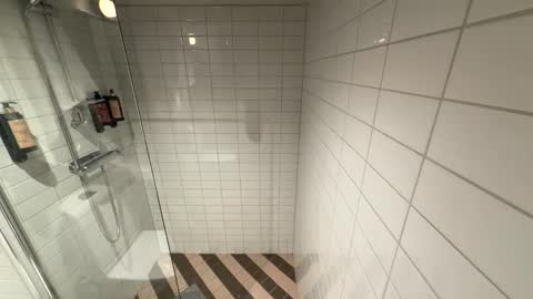 skinnyduderino online show from 27, 11, 2025