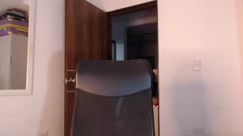 jesica online show from 22, 10, 2025