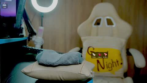 GoddessSkinny online show from 19, 1, 2025