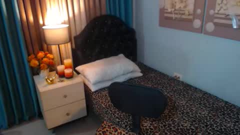 NICOLE online show from 9, 2, 2026